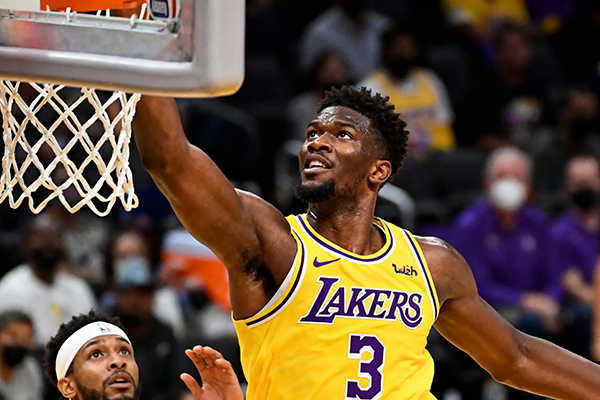 <a href=/look/lanqiuzhibo/lakers/ target=_blank class=infotextkey>湖人</a>季前赛首胜:艾顿26分钟砍14+8,直言要做防守锚点
