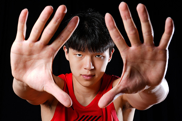 西媒盛赞杨瀚森：中国新星闪耀U19<a href=/look/zuqiuzhibo/shijiebei/ target=_blank class=infotextkey>世界杯</a>，大放异彩